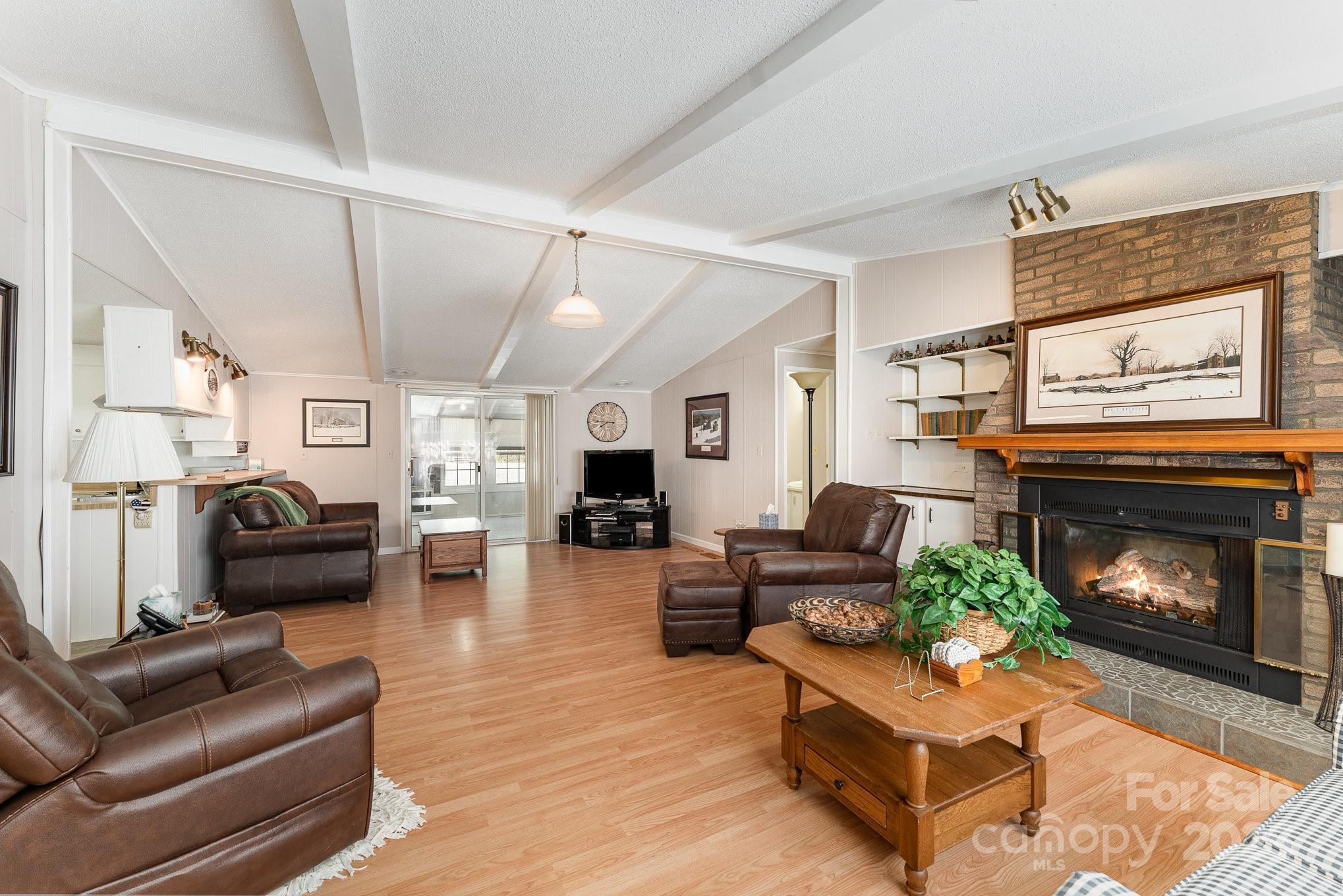 5013 Friendship Circle Road