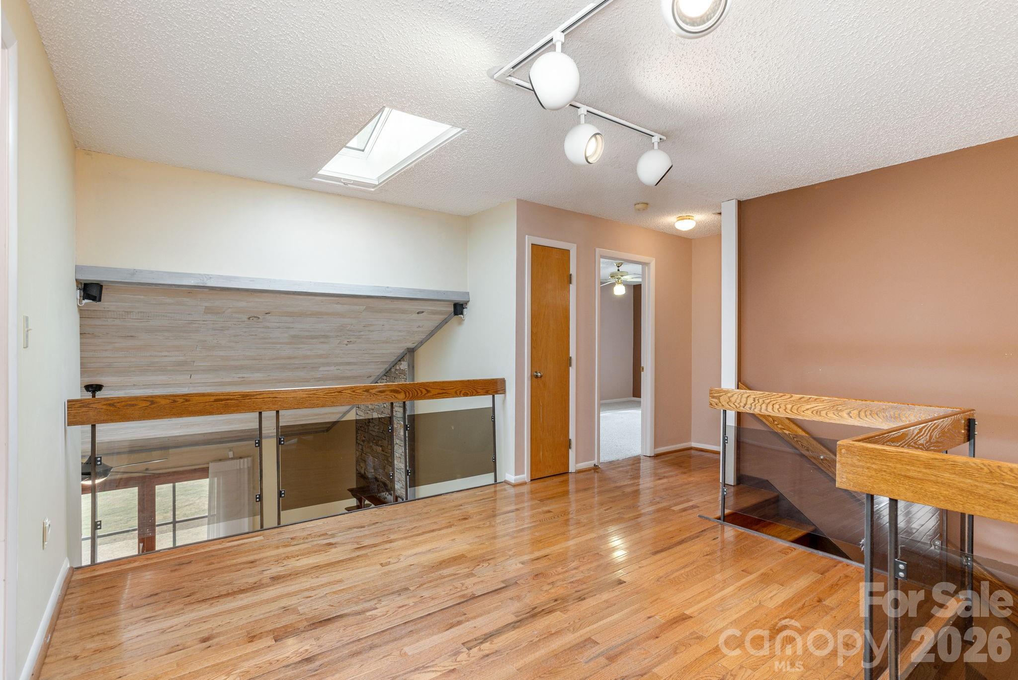 La Vista Village Condominiums - Residential