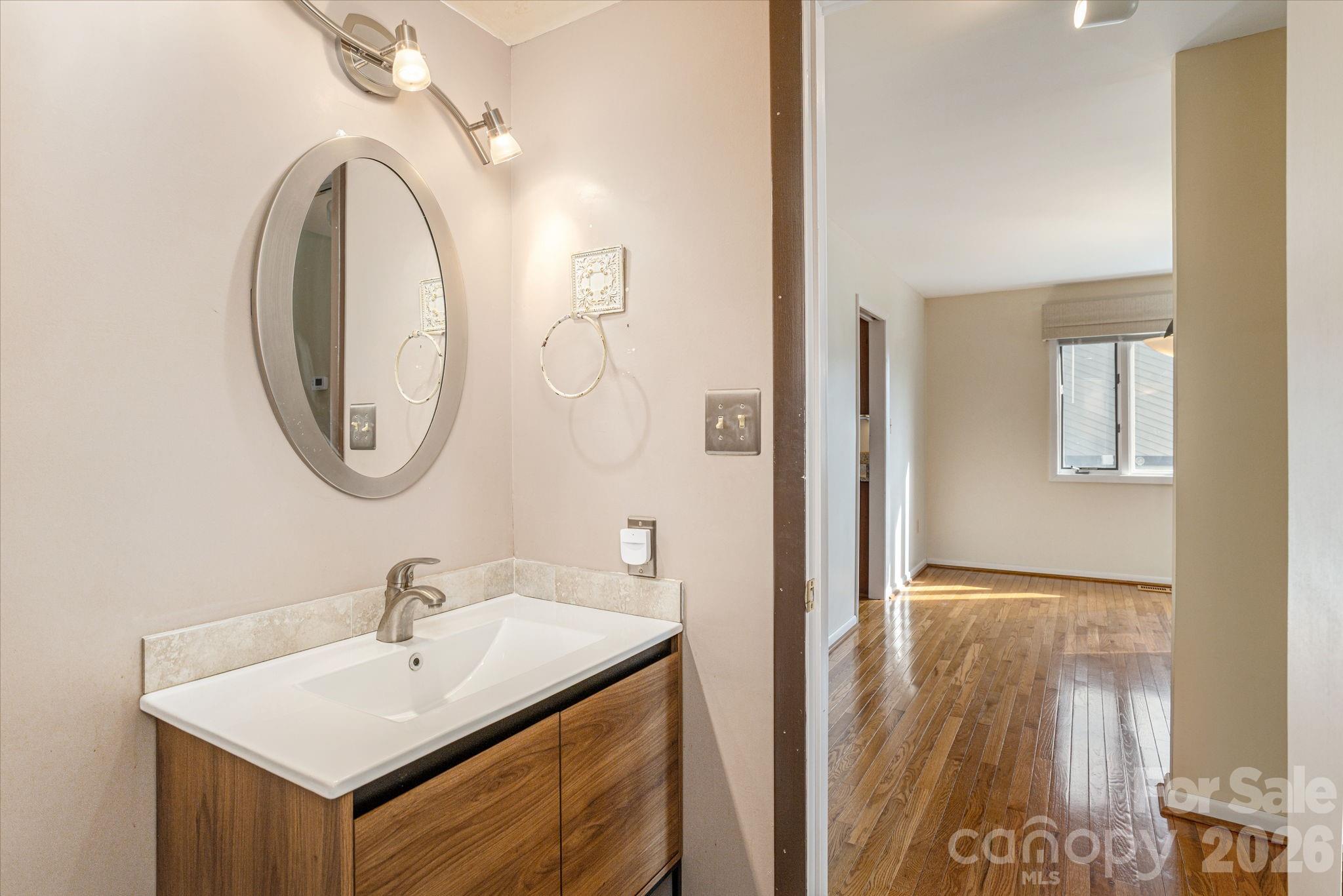 La Vista Village Condominiums - Residential