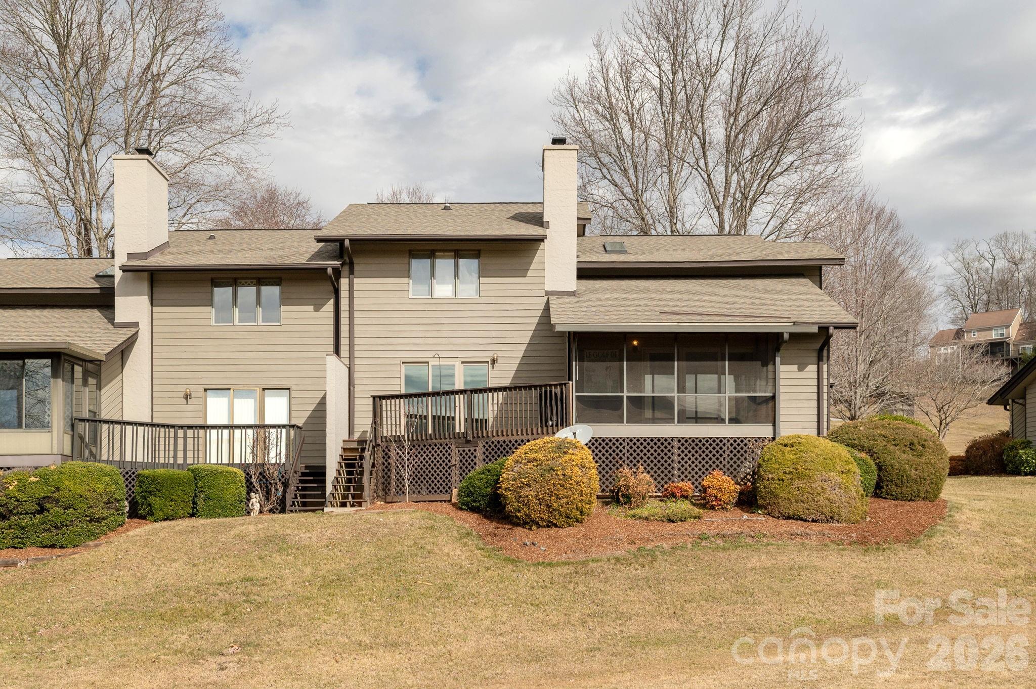 La Vista Village Condominiums - Residential