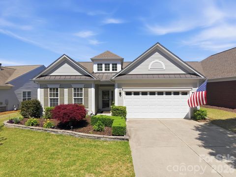 Photo of 23119 kingfisher Drive, Fort Mill, SC 29707 (MLS # 4375156)