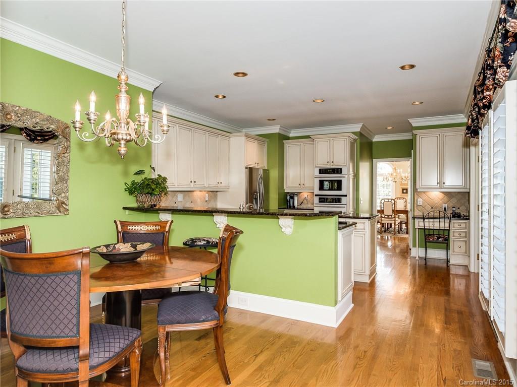 The Peninsula - Residential