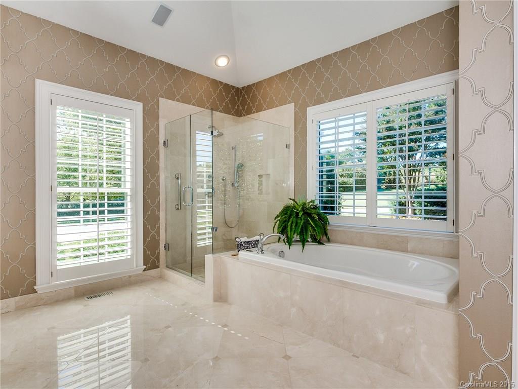 The Peninsula - Residential