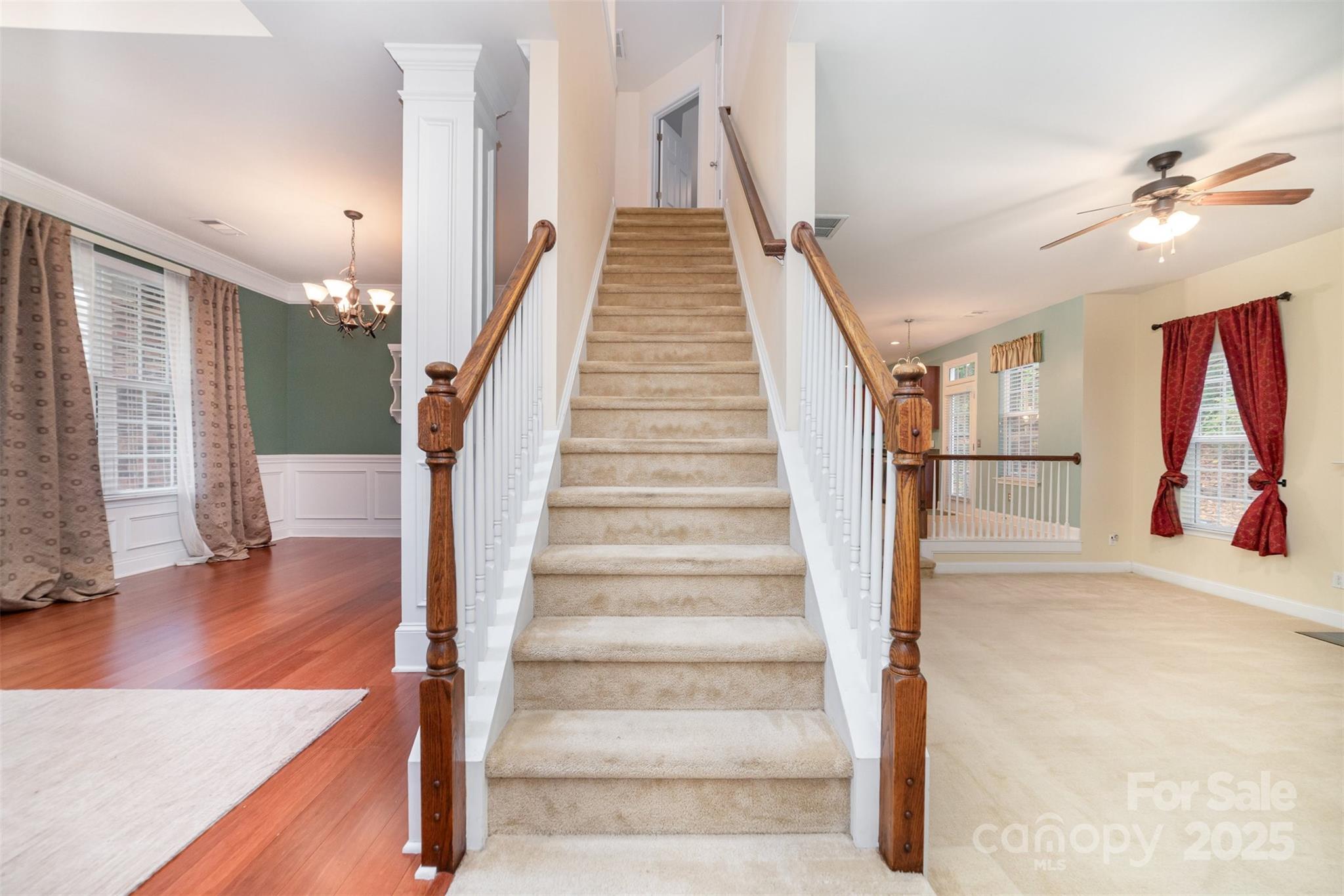 10112 Montrose Drive NW