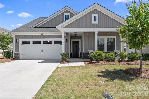Photo of 9287 Dunwich Drive, Gastonia, NC 28056 (MLS # 4376792)