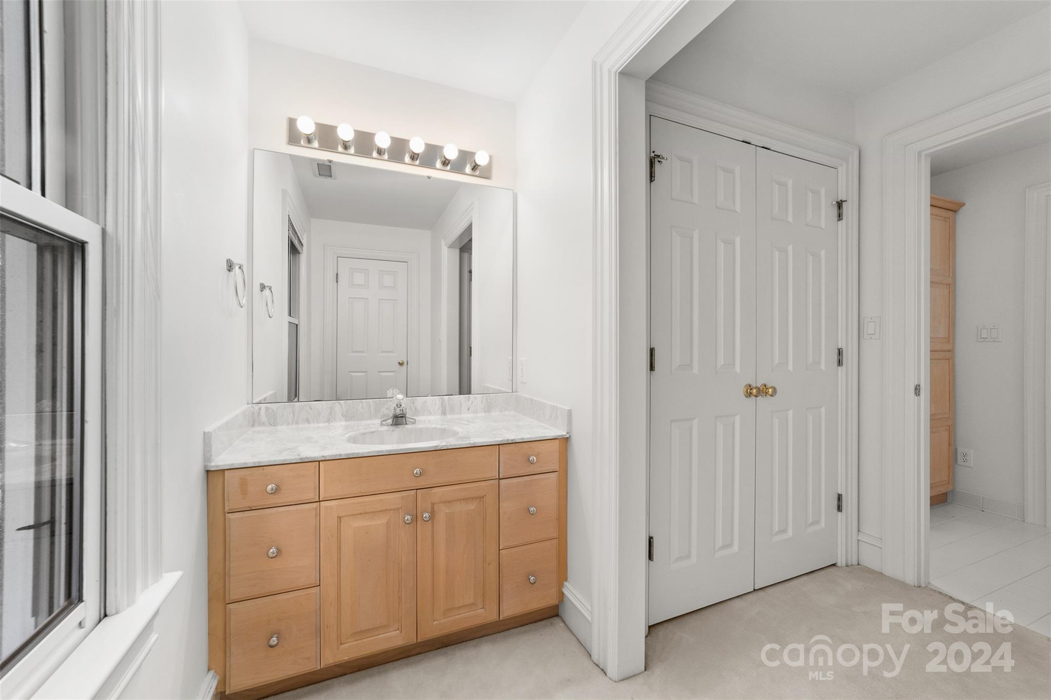 The Peninsula - Residential