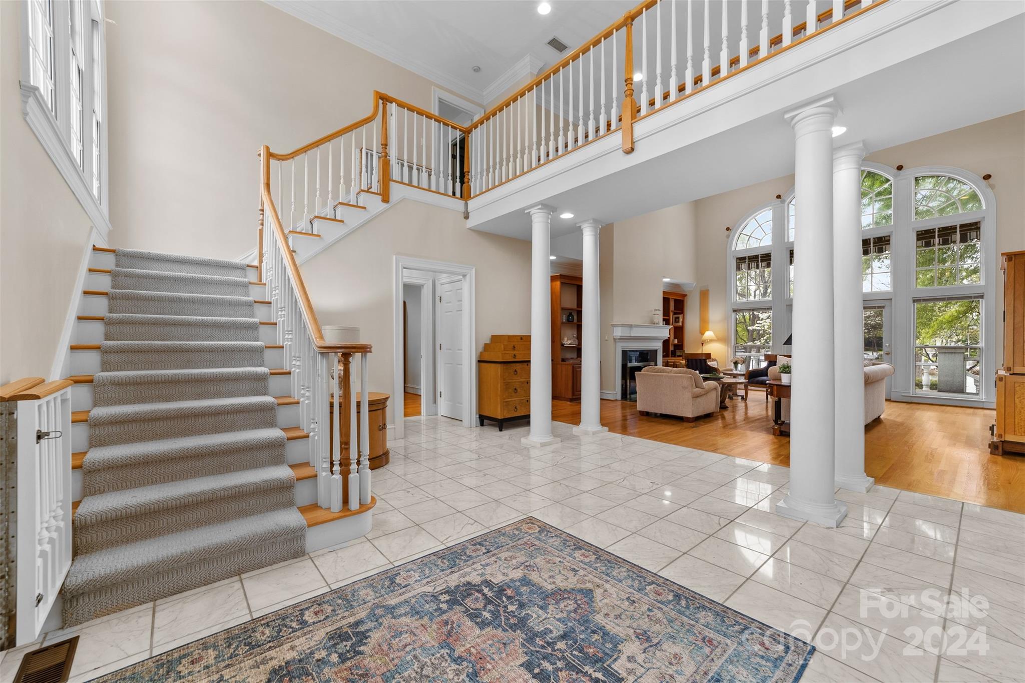 The Peninsula - Residential