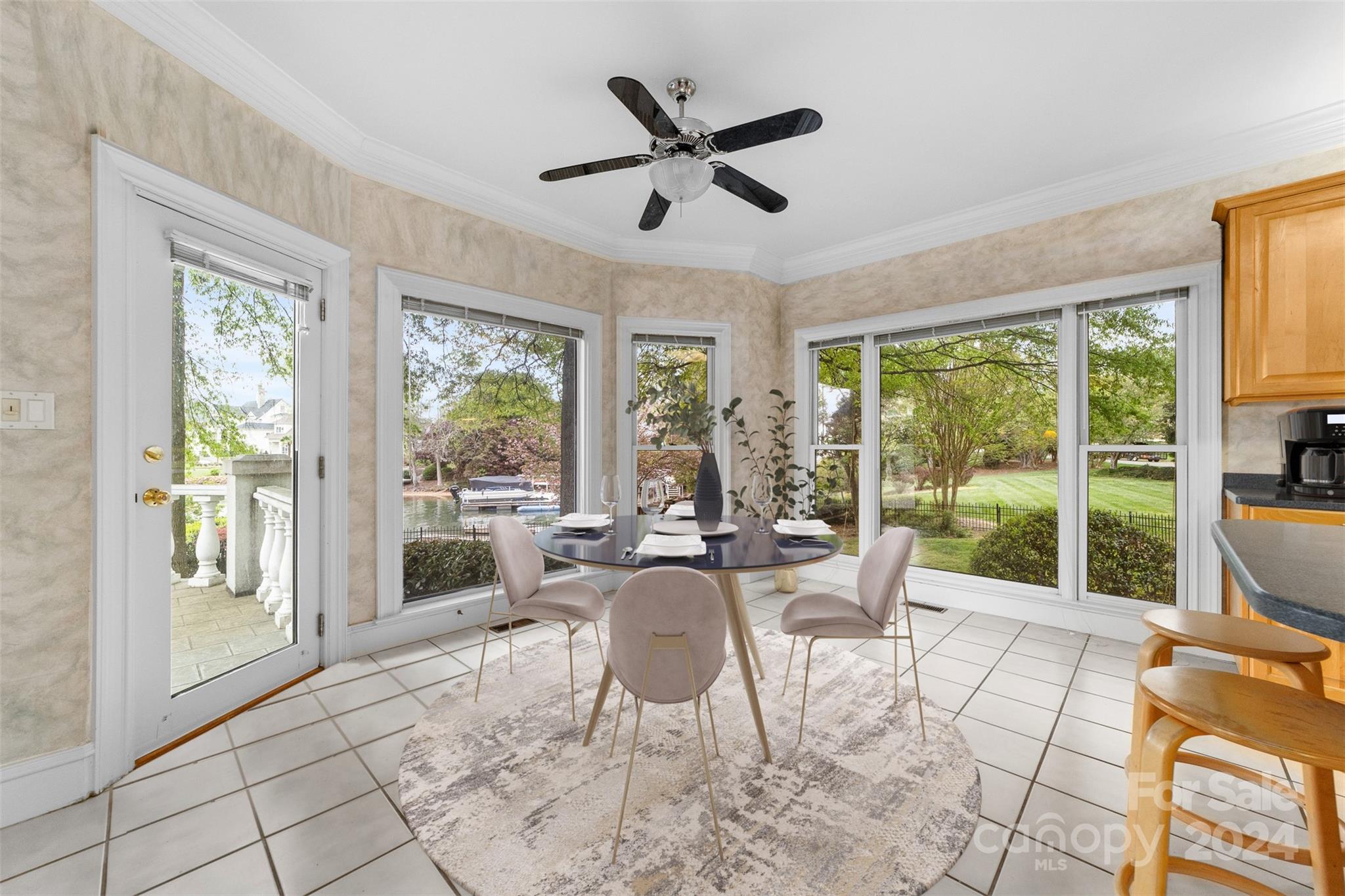 The Peninsula - Residential