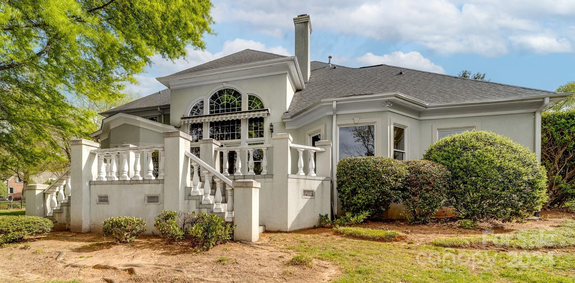 The Peninsula - Residential