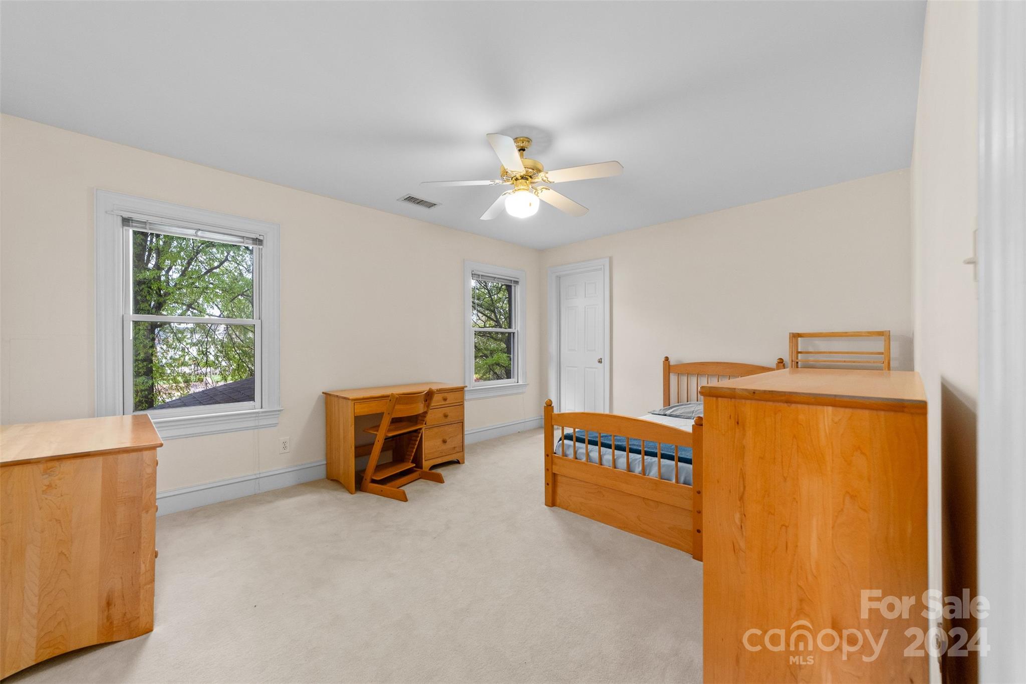 The Peninsula - Residential