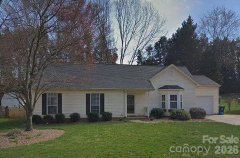 Photo of 9409 Cedar River Road, Huntersville, NC 28078 (MLS # 4335077)