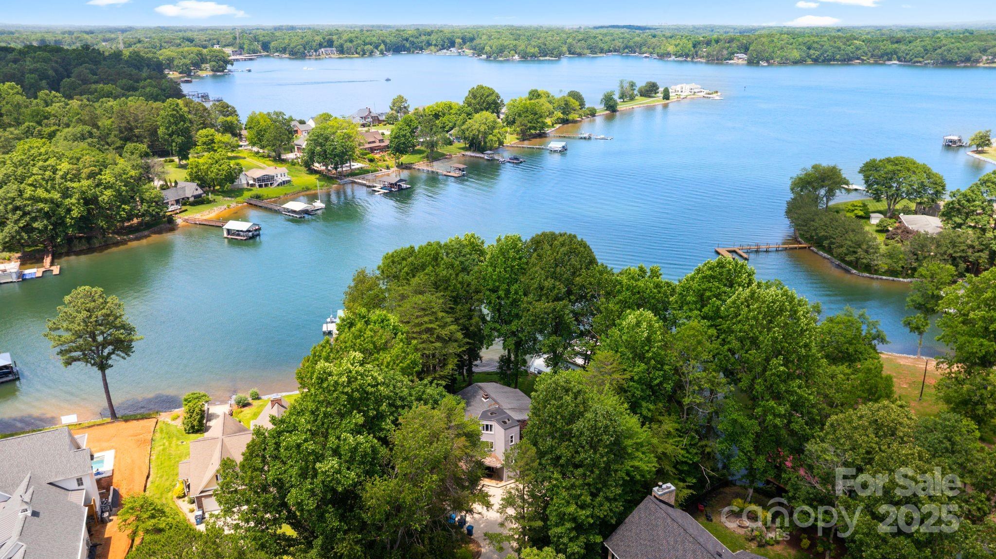 5075 Lakeview Circle