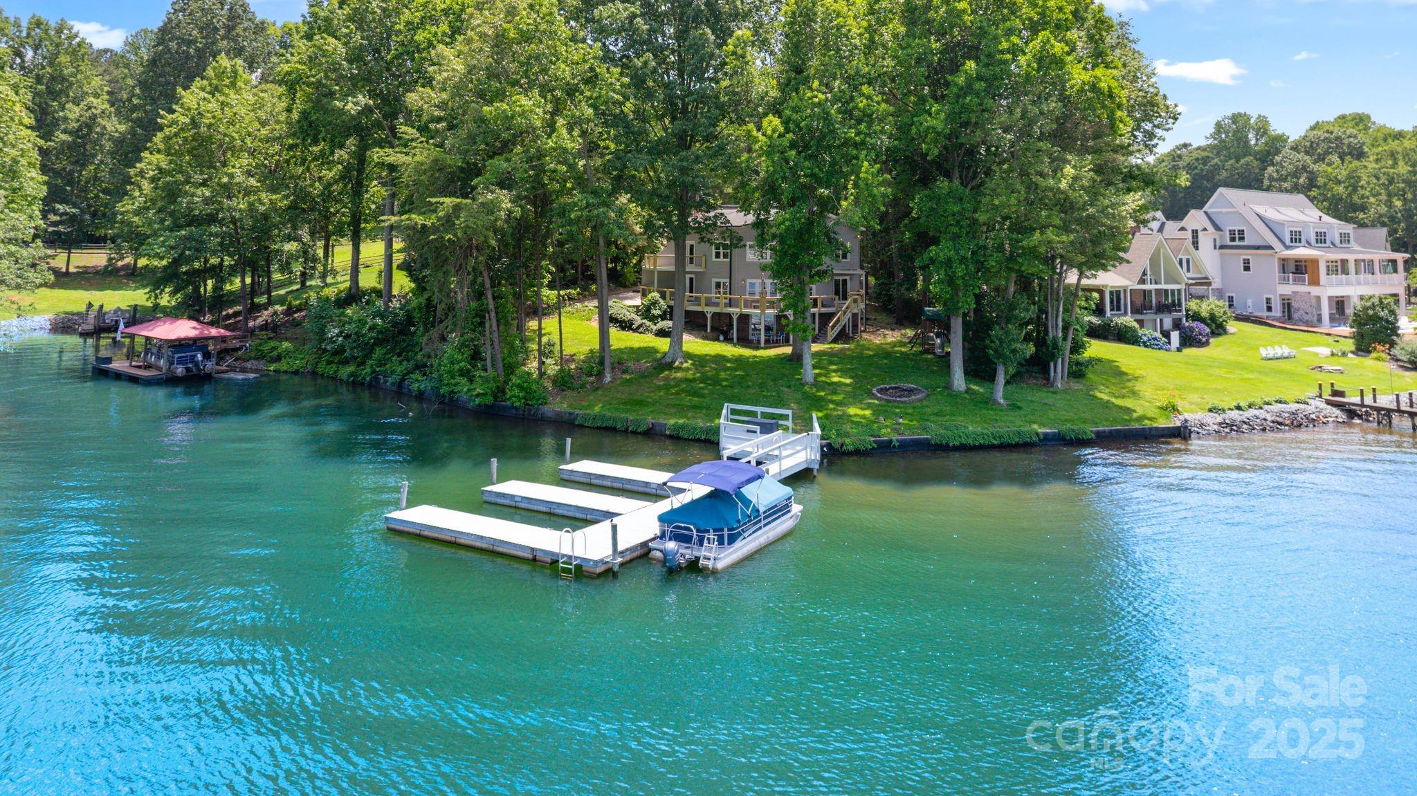 5075 Lakeview Circle