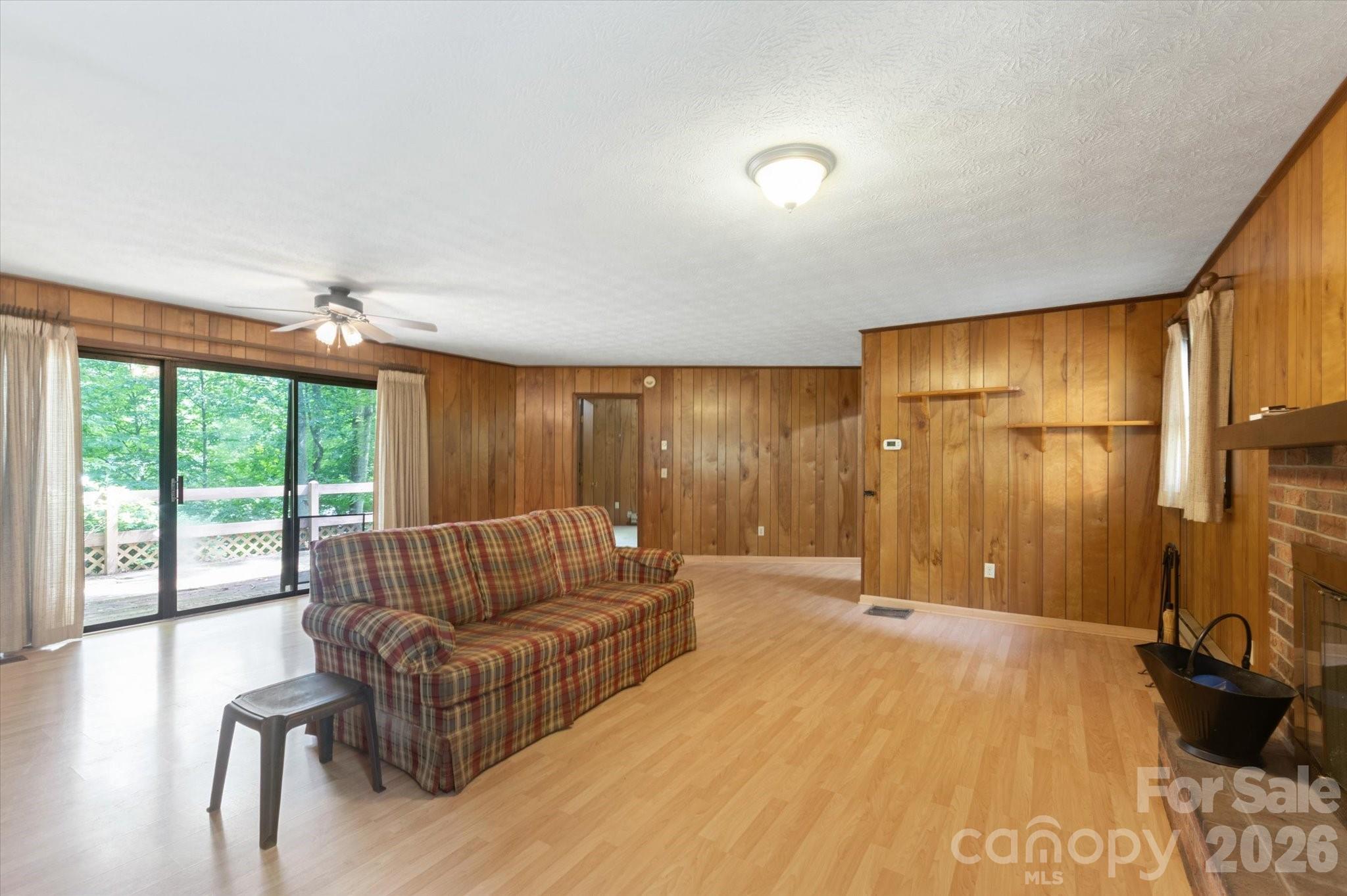 188 Woodfern Drive 11