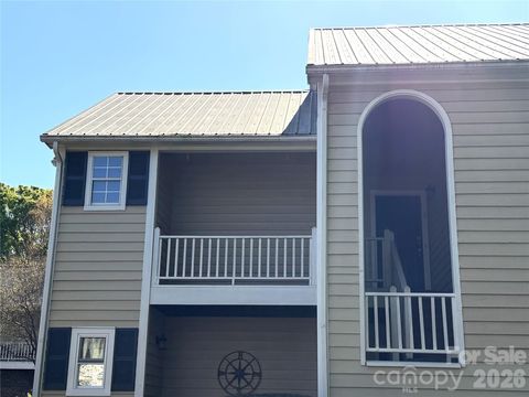 3200 Selwyn Farms Lane 6 Charlotte NC 28209