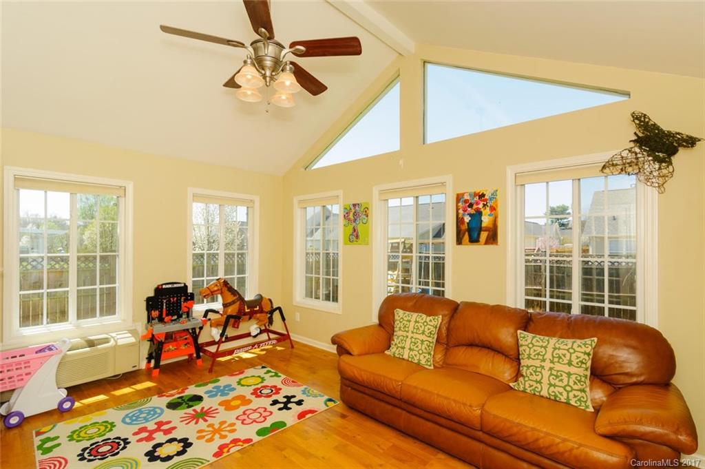 Livingston Farms - Residential