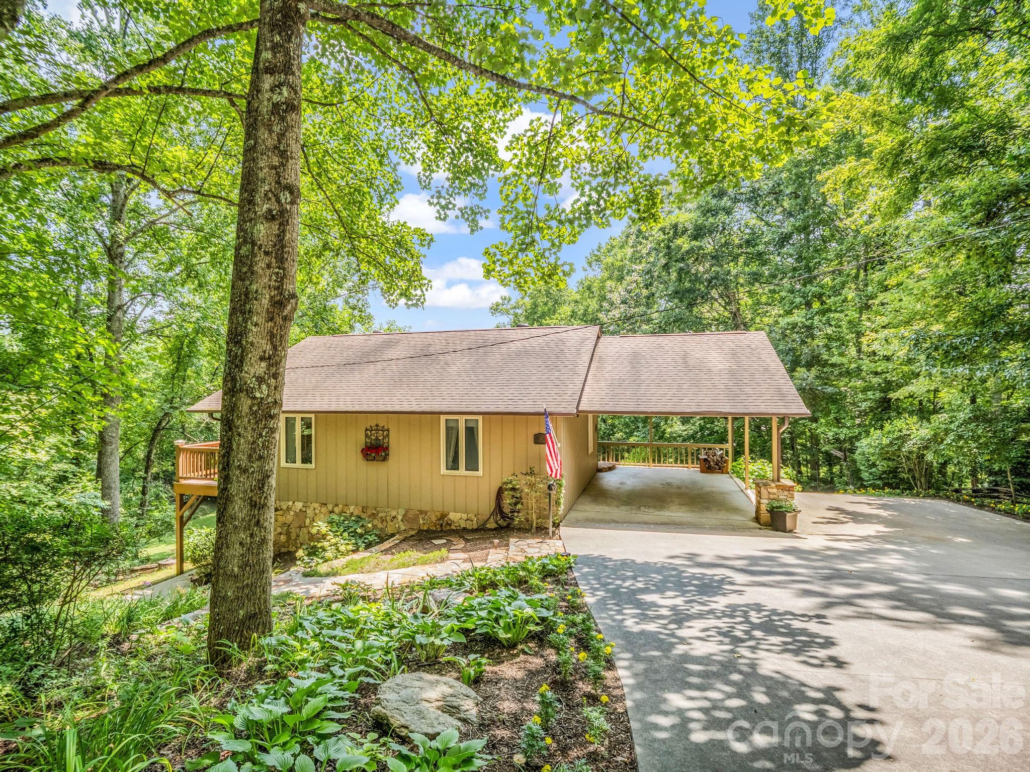 12 Chippewa Trail
