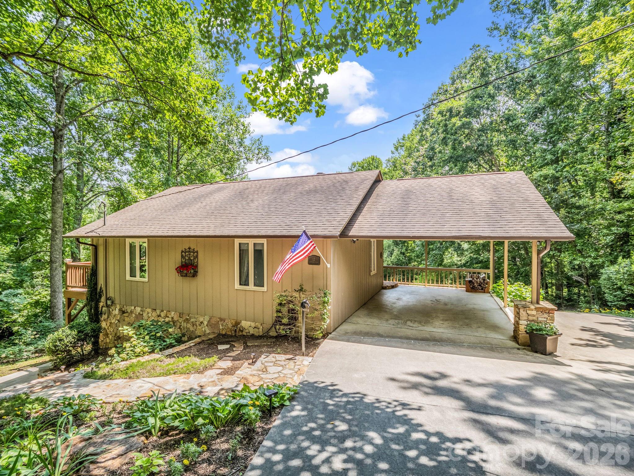 12 Chippewa Trail, Black Mountain, NC, 28711