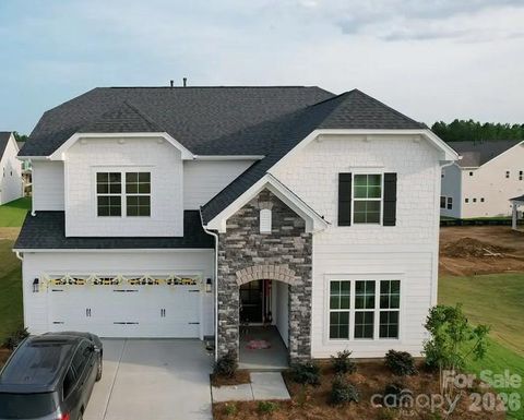 Photo of 4041 Zinnia Drive, Harrisburg, NC 28075 (MLS # 4367000)