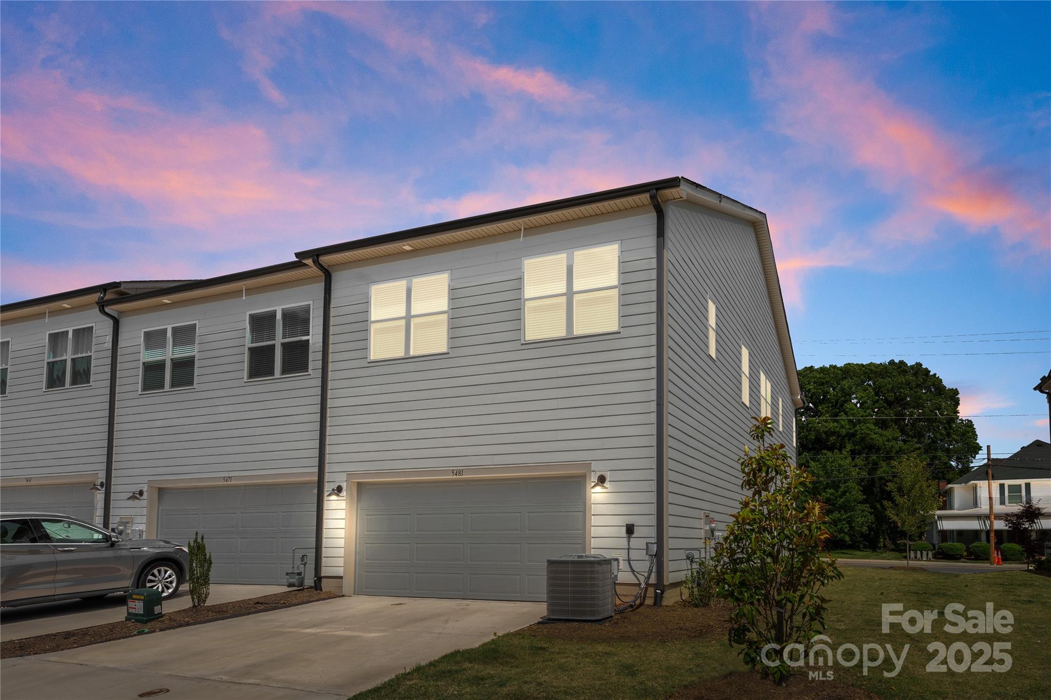 Pennant Square - Residential