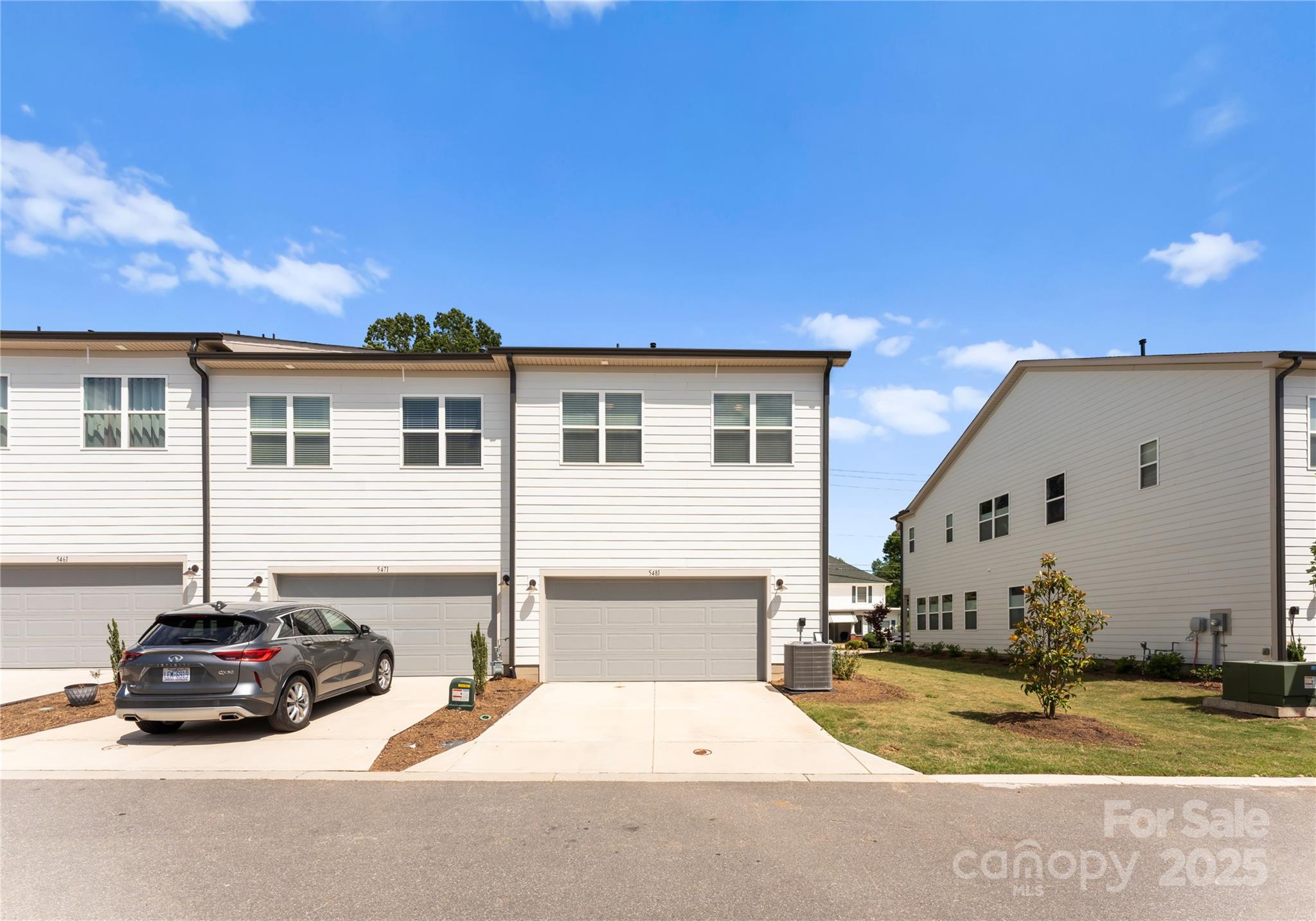Pennant Square - Residential