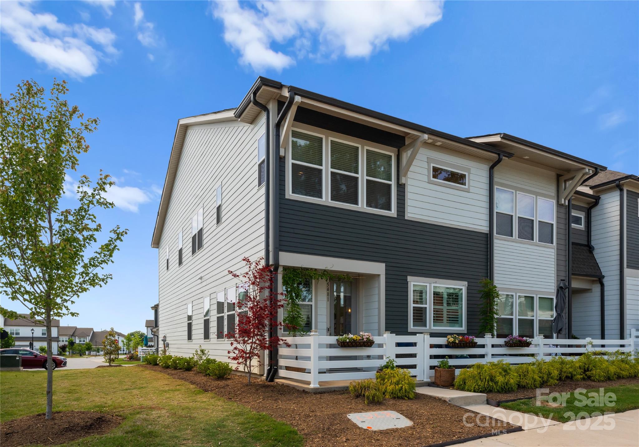 Pennant Square - Residential