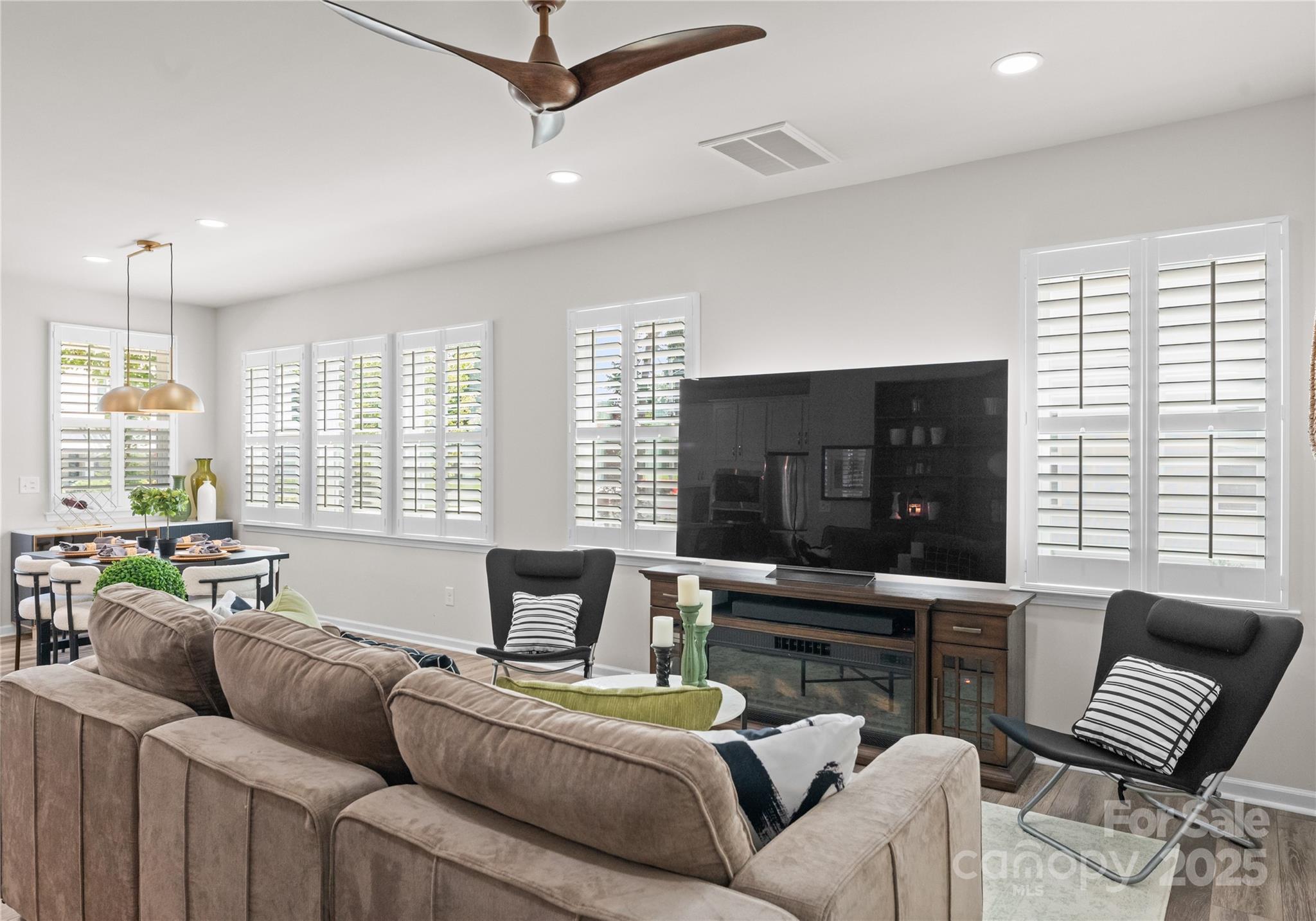 Pennant Square - Residential