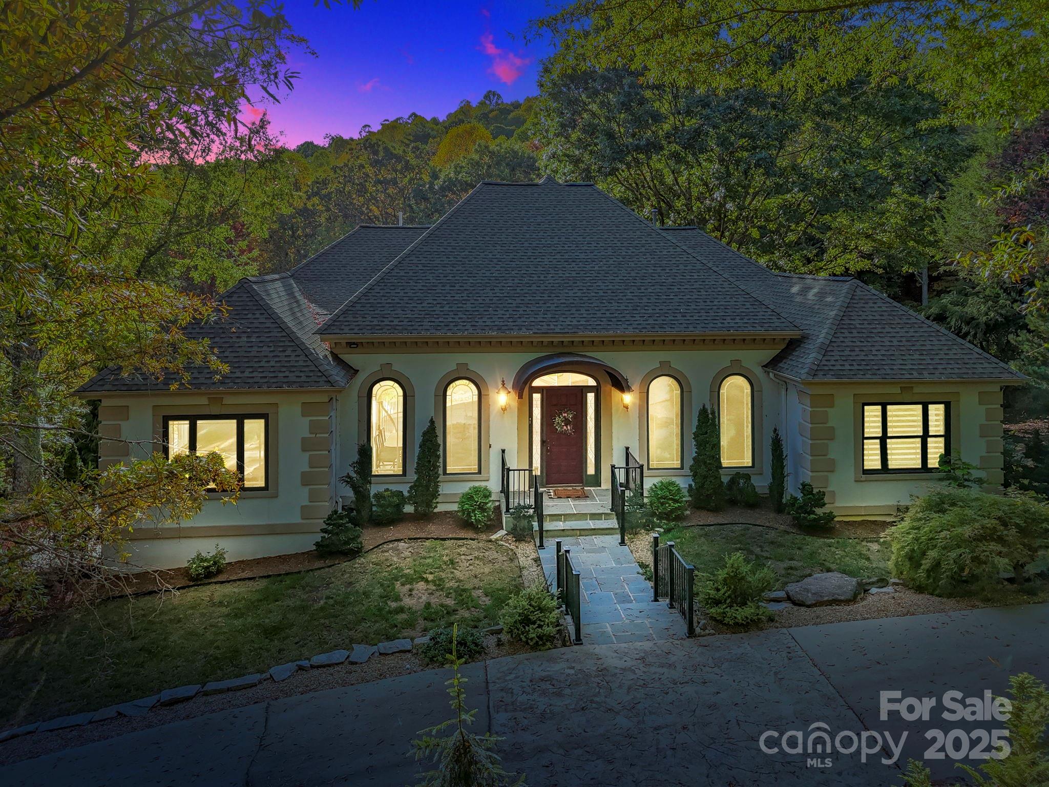 31 Ridge Drive S