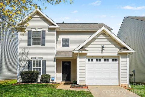 Photo of 2418 S Cairns Mill Court, Charlotte, NC 28269 (MLS # 4360937)