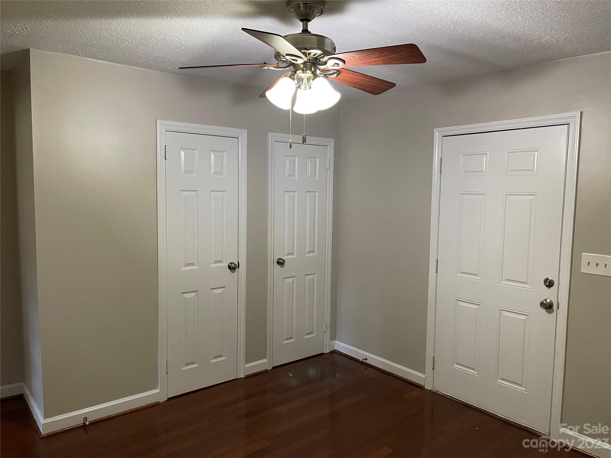 South Point Acres - Residential