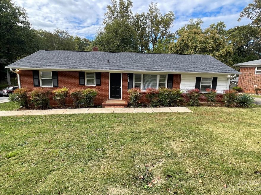This 3-bedroom 2-bathrooms ranch home. Ready for your touch to make it meet your real-estate goals. Bring all offers.

Seller has received multiple offers. Please provide BEST & FINAL OFFER by 5pm Thursday 2/1/24.  Seller will respond on Monday.