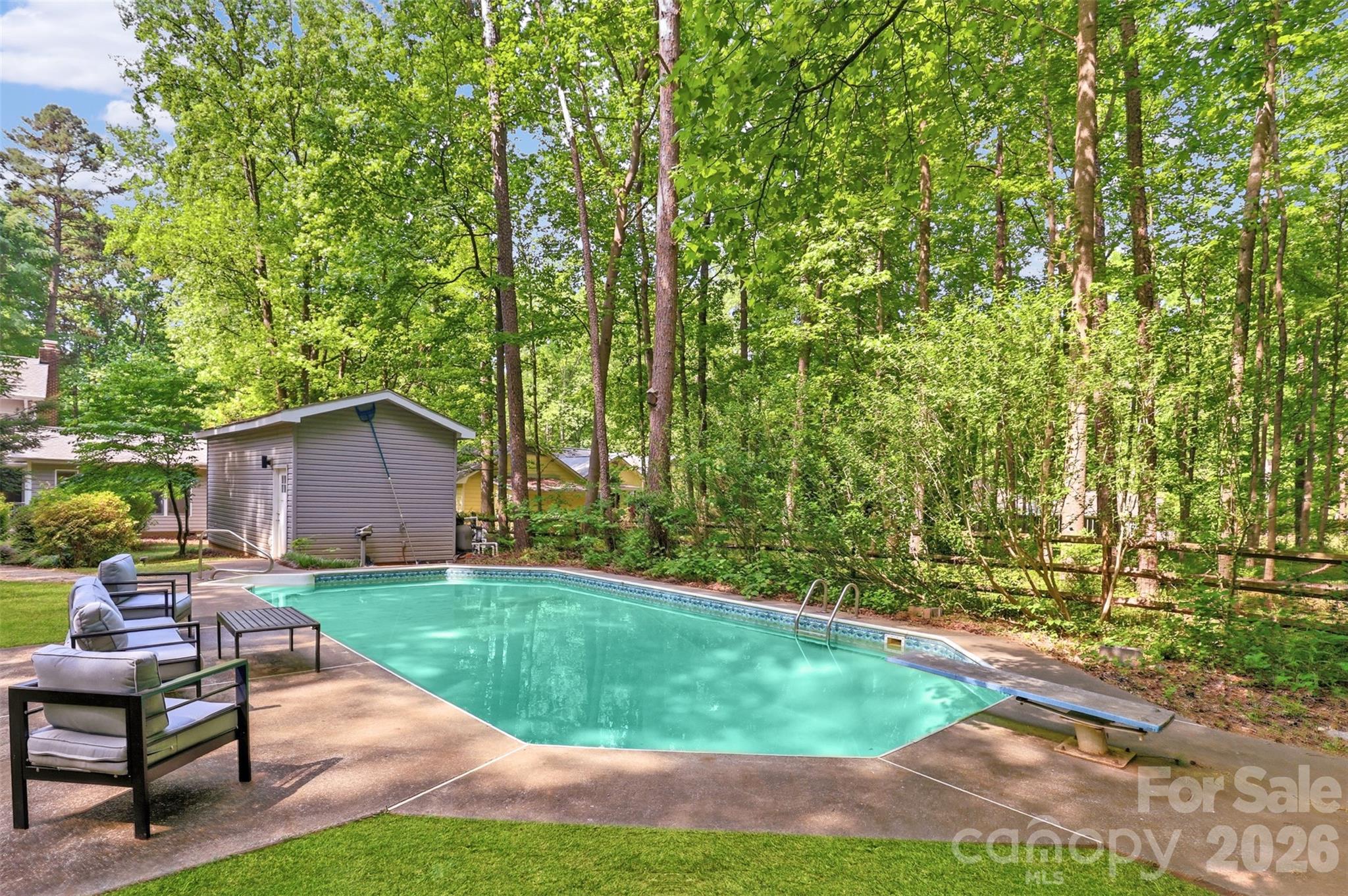 14236 Maple Hollow Lane