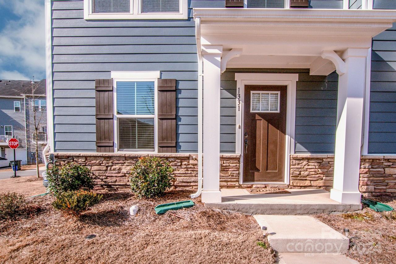 Riverbend Towns - Residential Lease