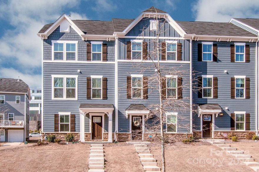 AVAILABLE FOR RENT, NOW!!!
Welcome to this amazing 3 Bd, 2.5 Ba END UNIT townhome in Riverbend Towns. Enter the townhouse on the lower level, through the front door or 2 car garage, into a bonus room that could be an office or a rec room. 2 closet spaces offer lots of storage on this level. Main level is open and bright with extra end unit windows, lovely dark kitchen cabinets, light stone countertops, gas oven, pantry closet, large island, refrigerator, dining room and open living room with a half bath. Walk on up to the 3rd level to the primary bedroom with a walk in closet & on-suite bath w/full glass shower door. Down the hall there are 2 additional bedrooms that share the 2nd full bath. Washer & dryer on 3rd level are included.