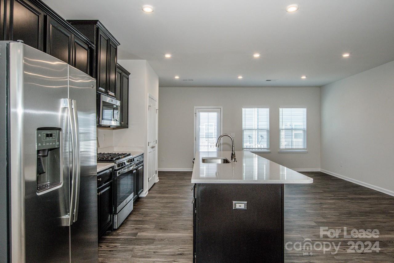 Riverbend Towns - Residential Lease