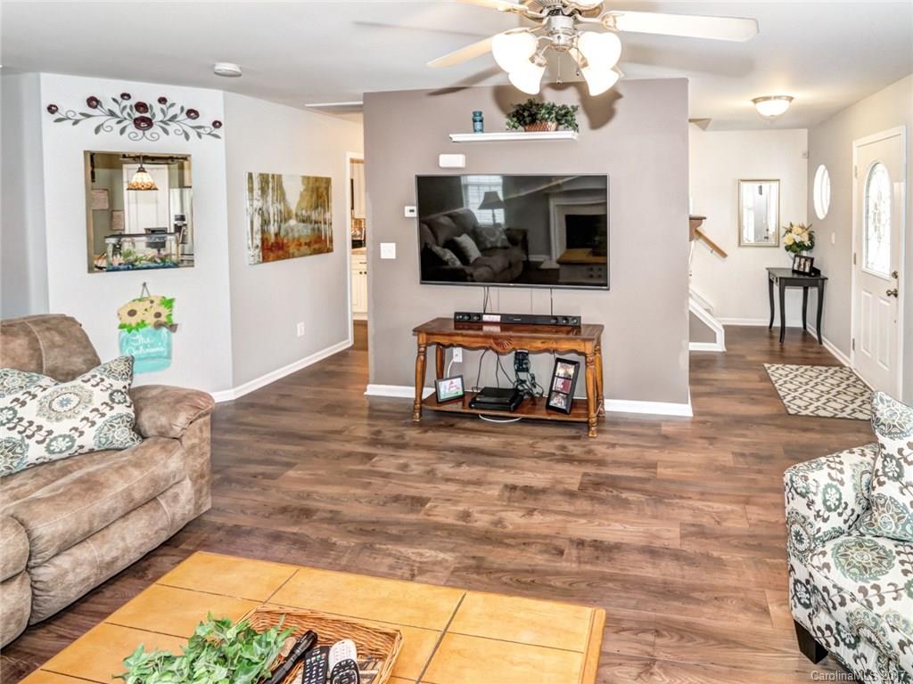 Steele Meadows - Residential