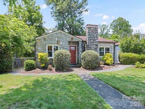 Photo of 1909 Arlington Place, Hendersonville, NC 28791 (MLS # 4412388)