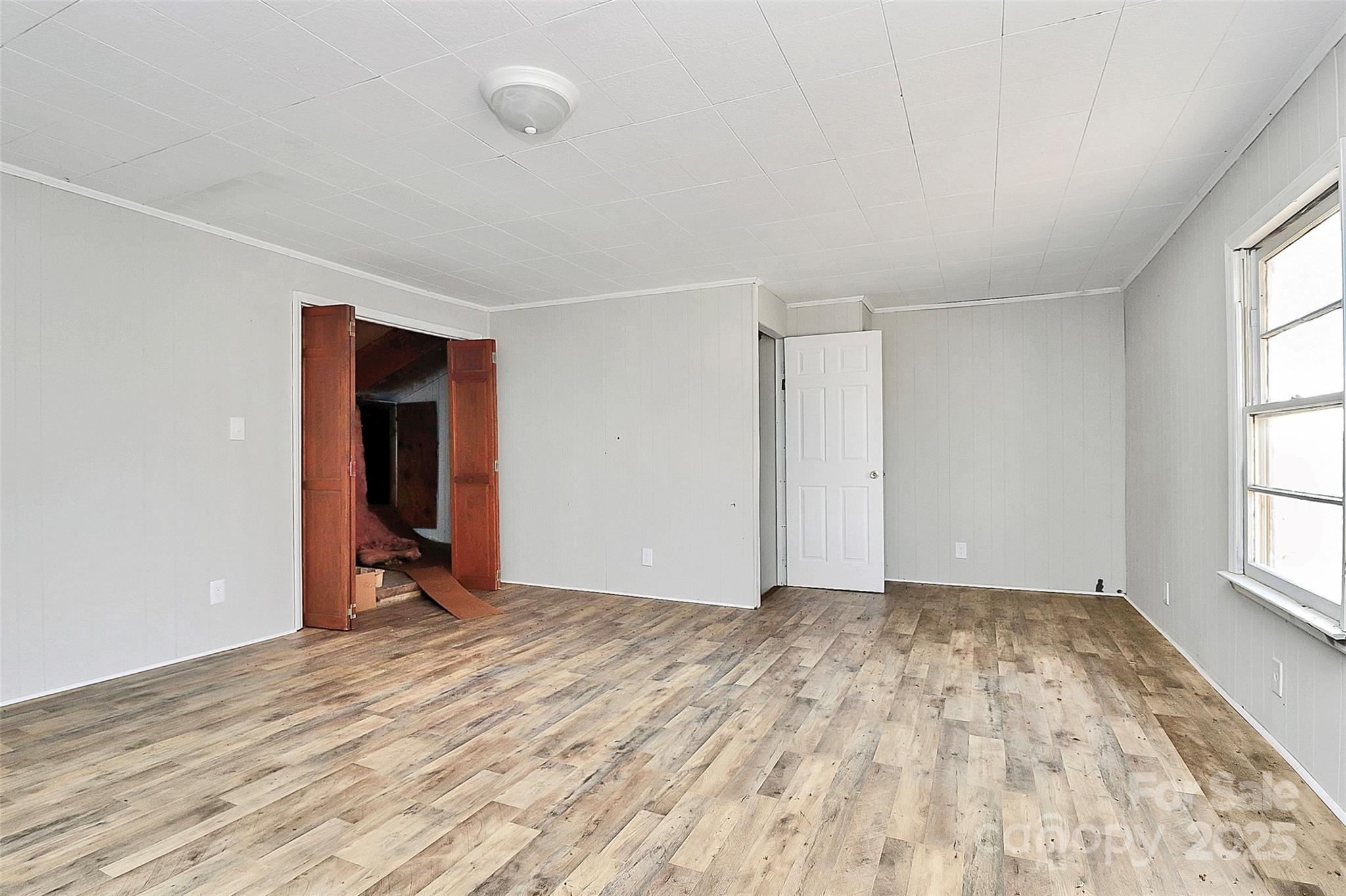 1123 E Gaston Street