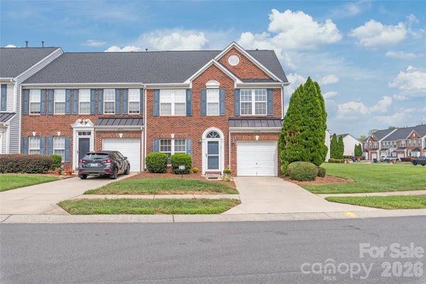 4063 HOLLY VILLA CIR, INDIAN TRAIL, NC 28079 - Image 8efea4a67bf28346e4c344b398a8d4bd/146595556