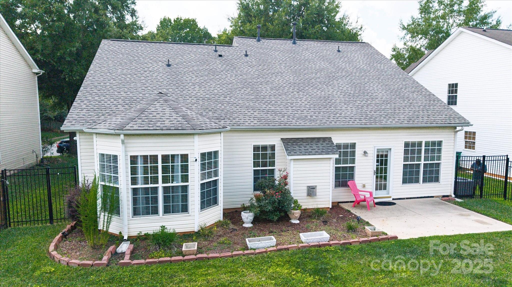 Applegate - Residential