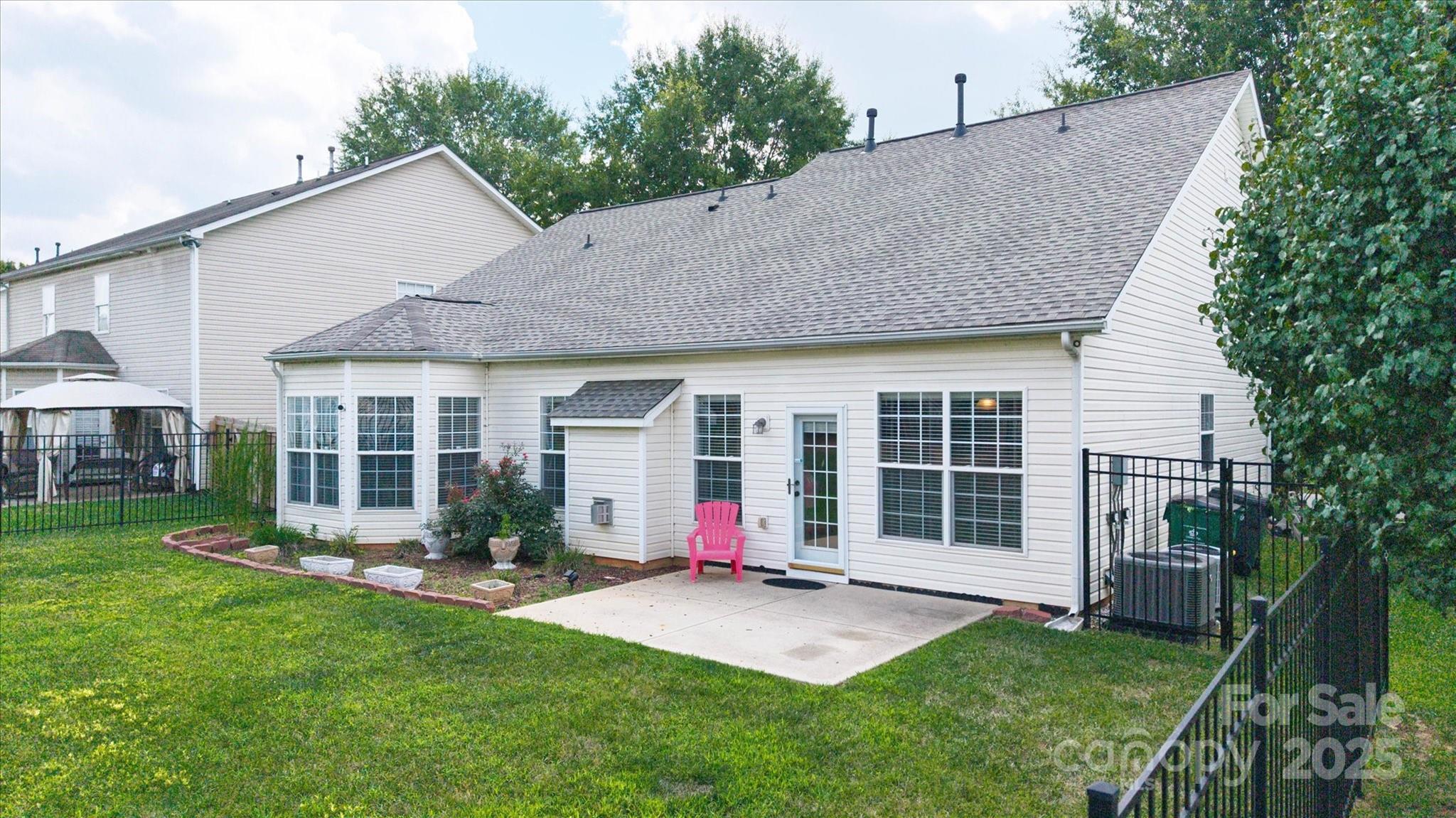 Applegate - Residential