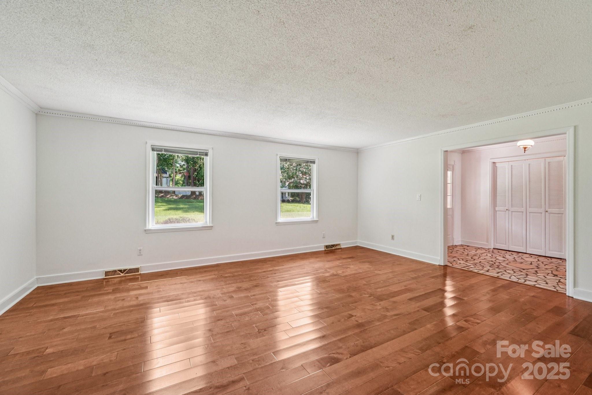 3333 Tanglewood Drive