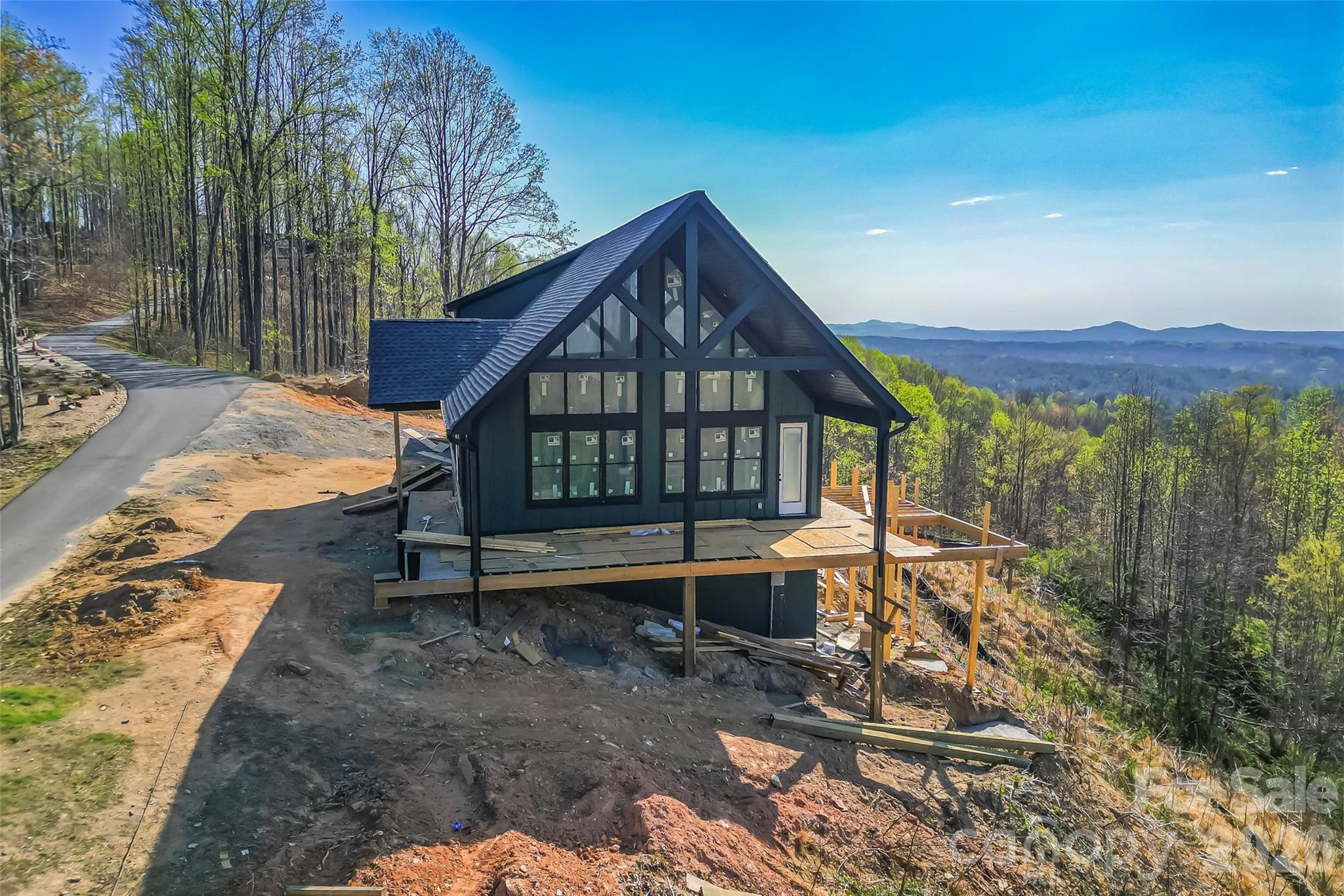 4898 Soaring Top Lane