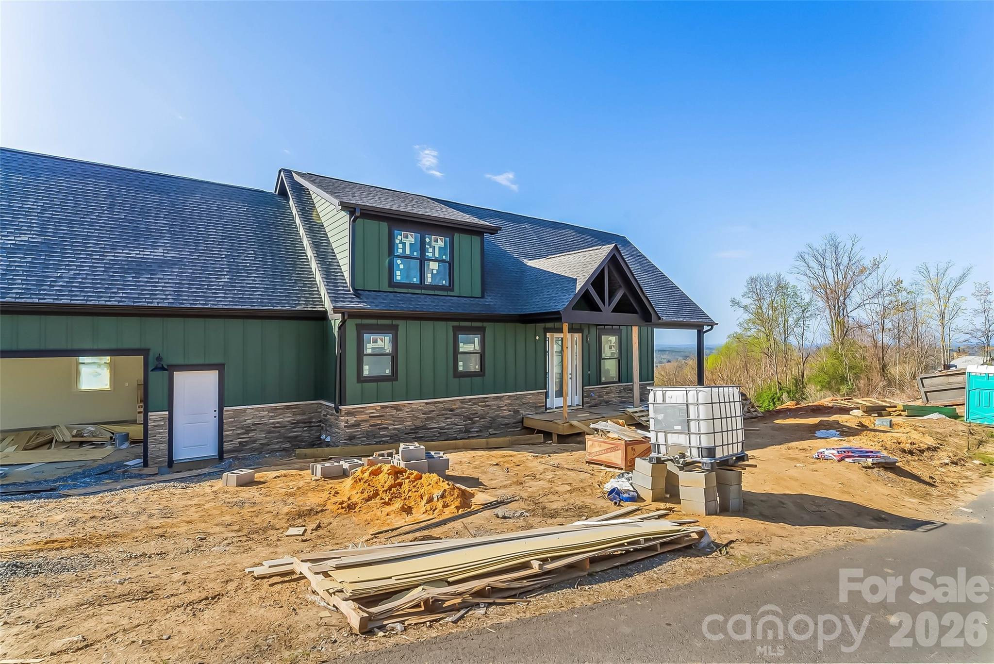 4898 Soaring Top Lane