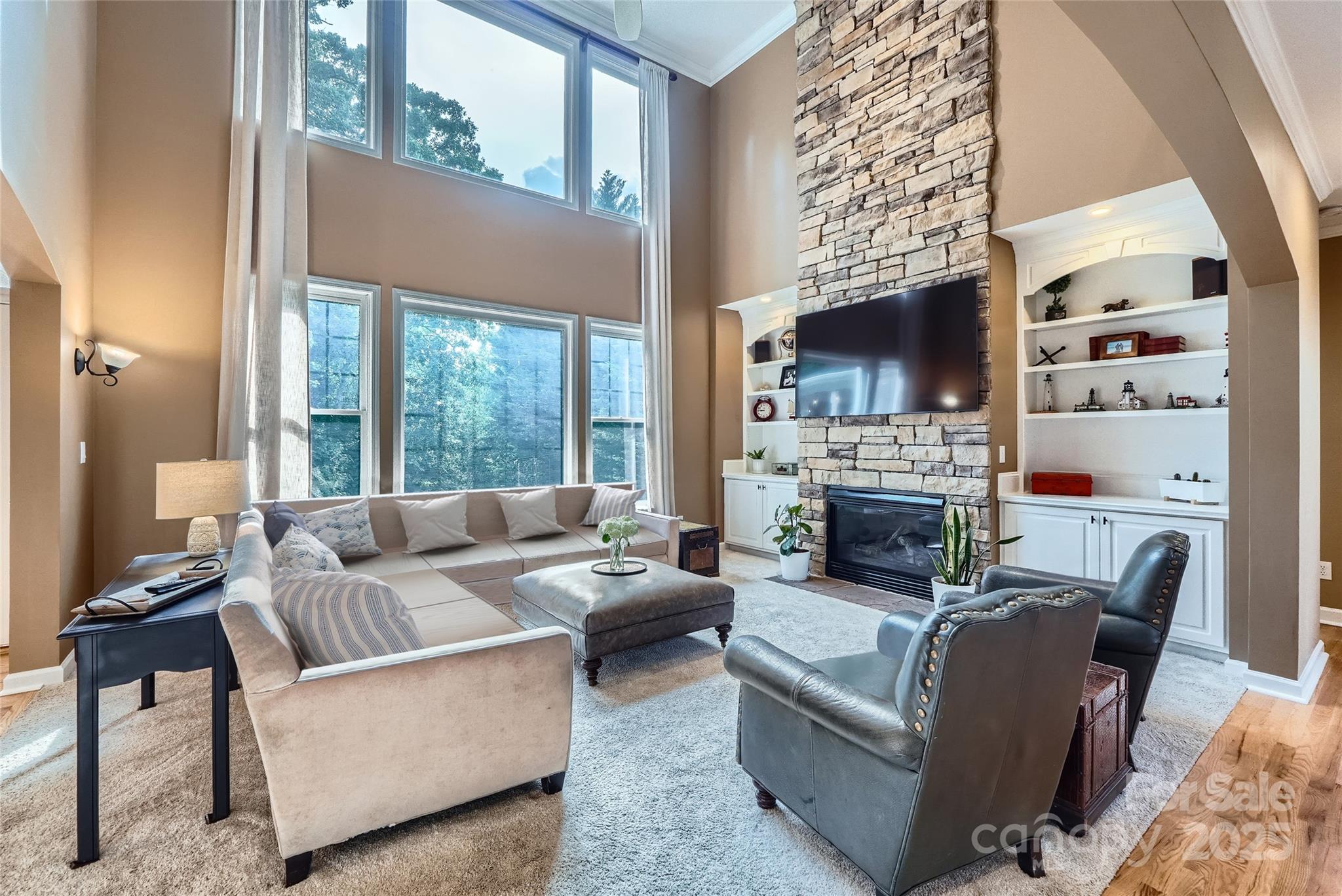 2215 Maycroft Drive