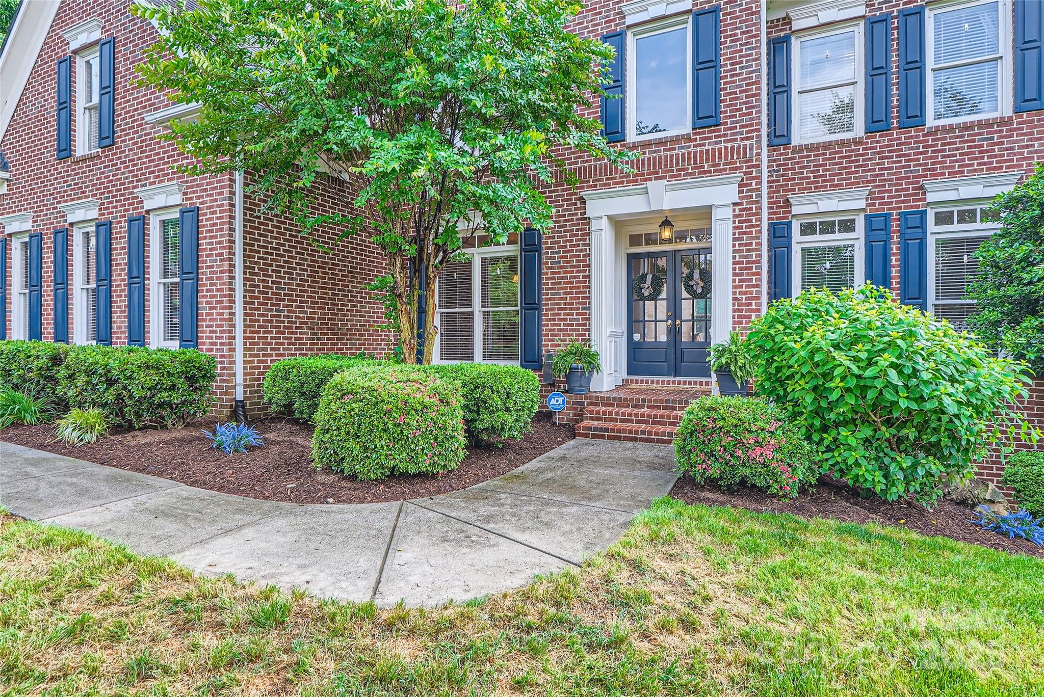 2215 Maycroft Drive