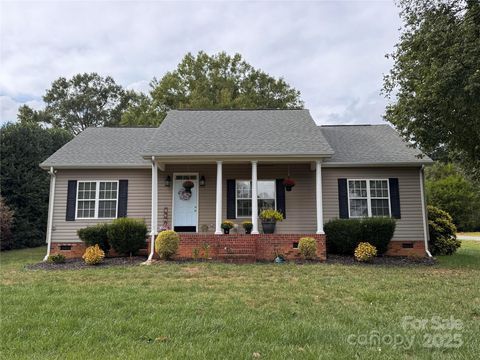 Photo of 213 Carrie Drive, Oakboro, NC 28129 (MLS # 4307483)