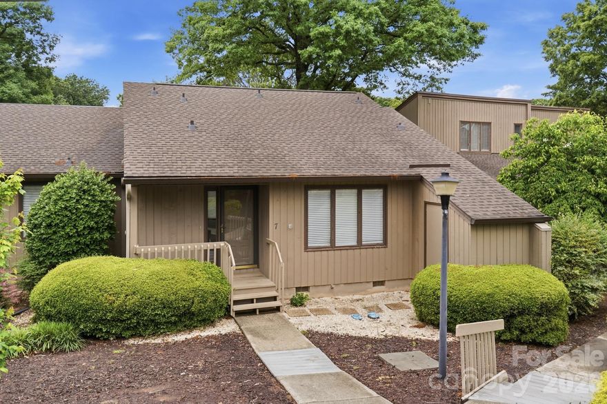 Come see this amazing opportunity in River Hills. Welcome to Lake living in this spacious two bedroom, two bath, ground floor, one level condo overlooking the Marina. This home offers stunning sunsets and lots of natural sunlight as well as fantastic views of Lake Wylie. Welcome resort style living with lawn maintenance provided by the HOA. River Hills is 24/7 guard gated community with a beach/waterfront park, walking trails, tennis, pickleball, golf and country club. Easy access to many restaurants and shopping and the benefit of Charlotte right down the road. Schedule your showing today!