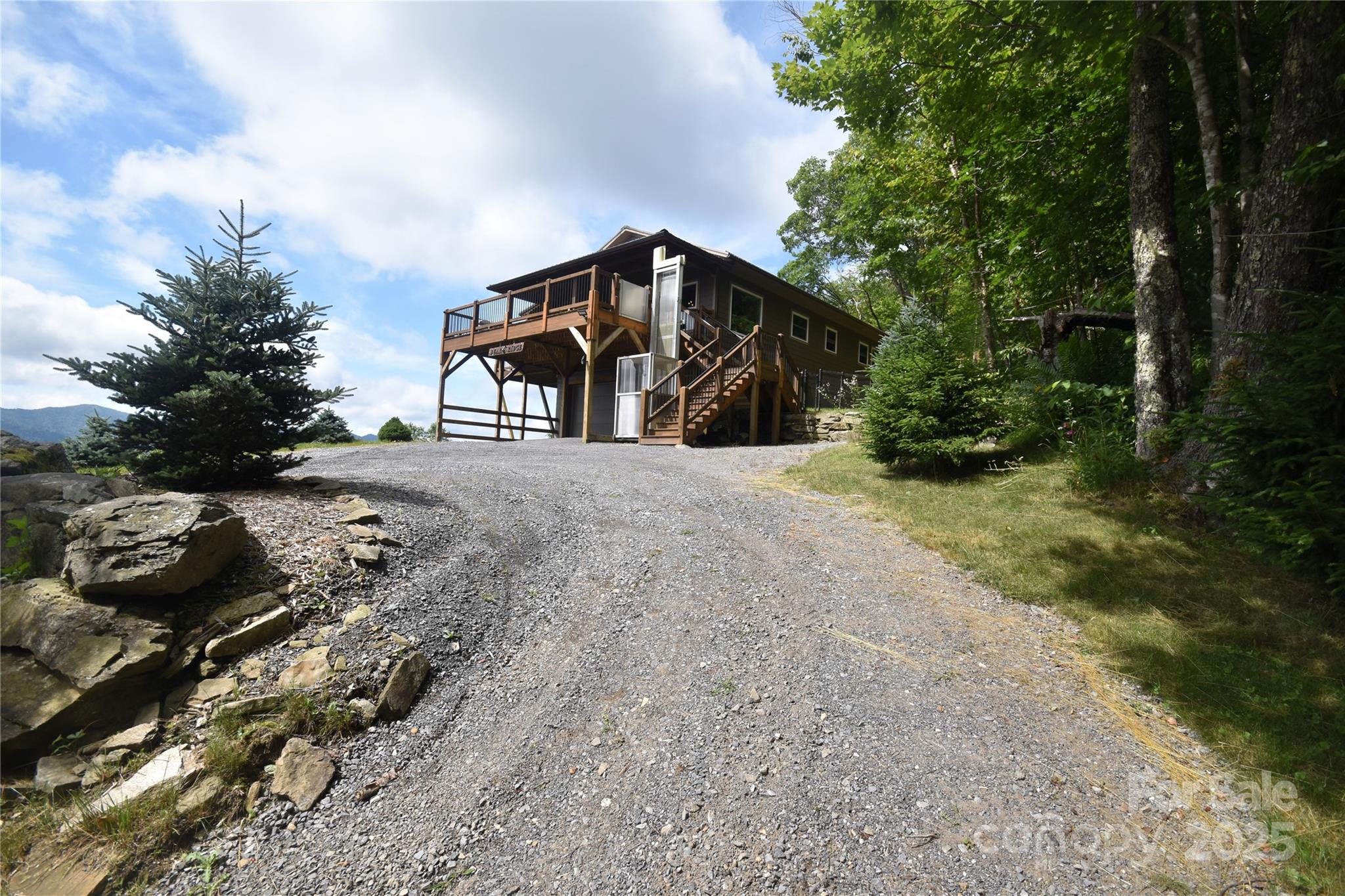 211 Sky Drive