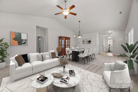 8313 Carob Tree Lane Charlotte NC 28215